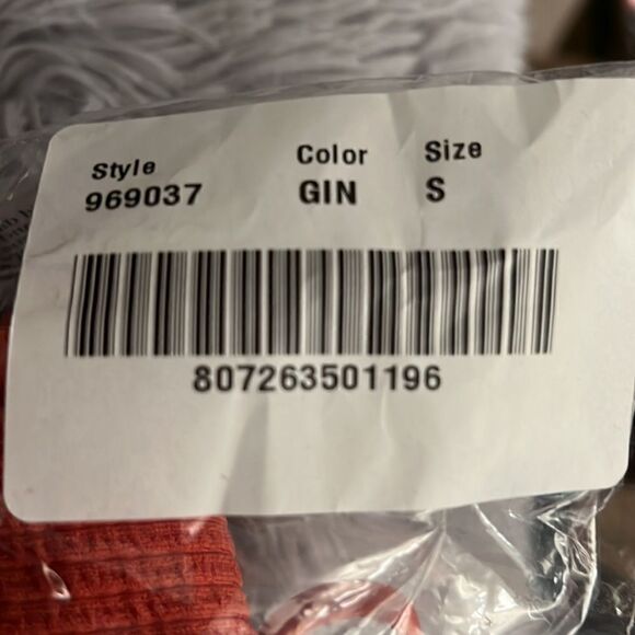 BECCA PUCKER UP TALL TRIANGLE halter bikini top in ginger - Picture 5 of 7